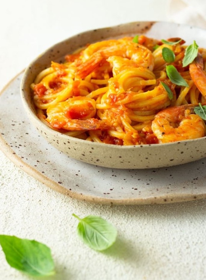 Shrimp Pasta in Spicy Fresh Tomato Sauce with Saffron Recipes Friend